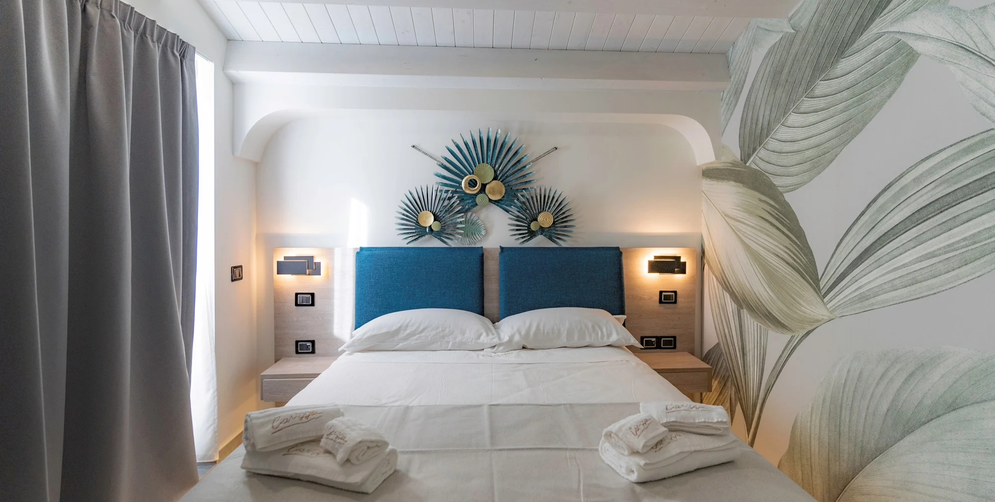 Jungle Room 1